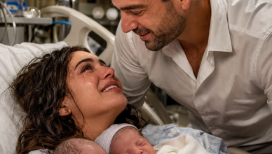 She thought she would find her husband on the other side of the country… but when she boarded the plane, she discovered a secret that directly involved their daughter.