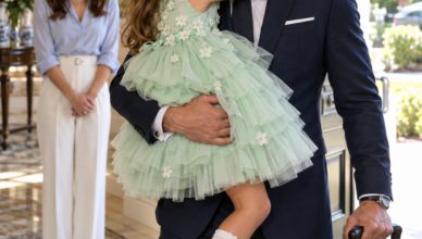 Fifteen Minutes Before My Flight, My Six-Year-Old Daughter Whispered Something That Made Me Cancel My Trip